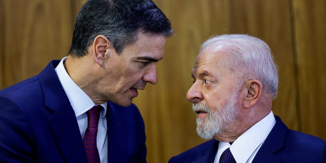 Global leftist leaders gather in Spain to mobilize against far right