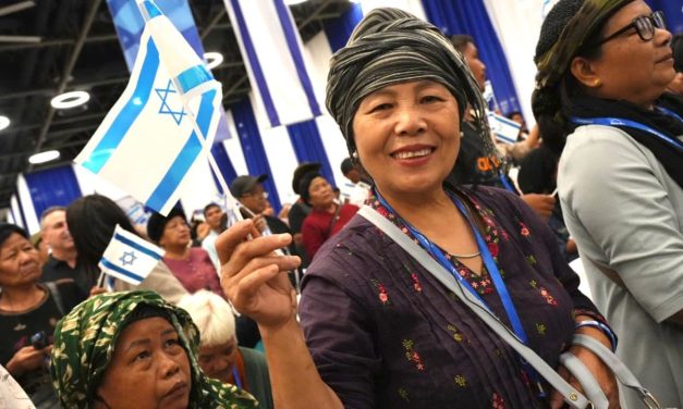 First Bnei Menashe flight lands as Israel launches operation to complete community’s Aliyah