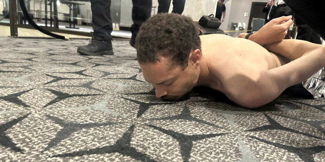 Suspect in shooting near White House dinner said he targeted Trump administration officials