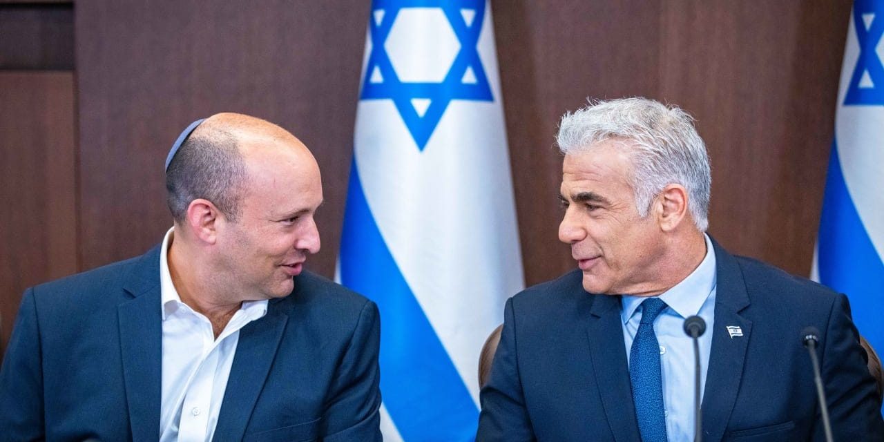 Lapid, Bennett to announce a joint party ahead of Israeli elections
