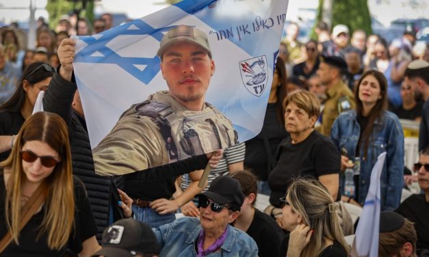 Fallen soldier Sgt. Idan Fooks laid to rest in Petah Tikva cemetery