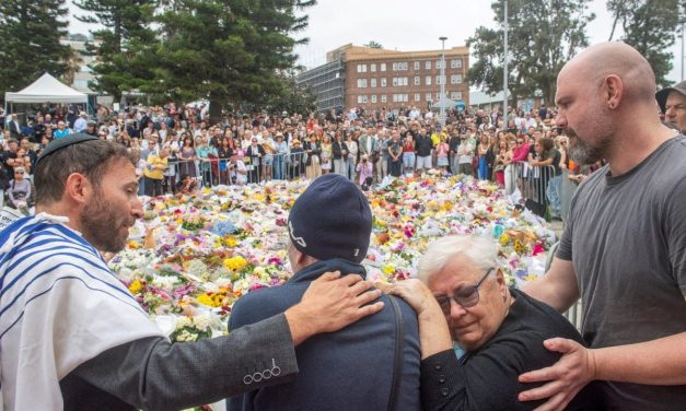 Initial Australian inquiry into Bondi Beach shooting calls for counter-terrorism reforms