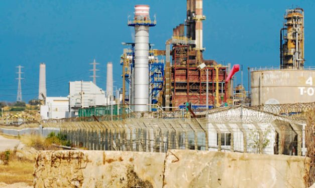 Shapir mulls buying control of Ashdod Refinery for NIS 1b