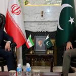 Report: Iran offers US deal to reopen Hormuz, delay of nuclear talks