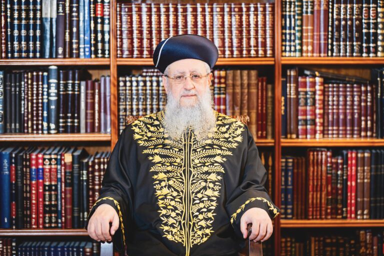 Israel’s Sephardic Chief Rabbi Calls Top Court ‘Enemy of Judaism’ Over Shabbat Protest Ruling