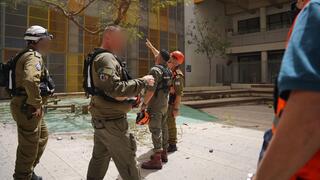 Two warheads from Iranian cluster missile fell near Kirya in Tel Aviv