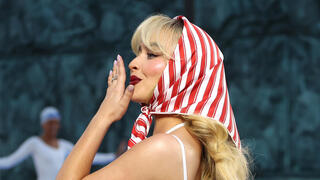 Sabrina Carpenter sparks backlash after calling Arabic chant ‘weird,’ mistaking it for yodeling during Coachella