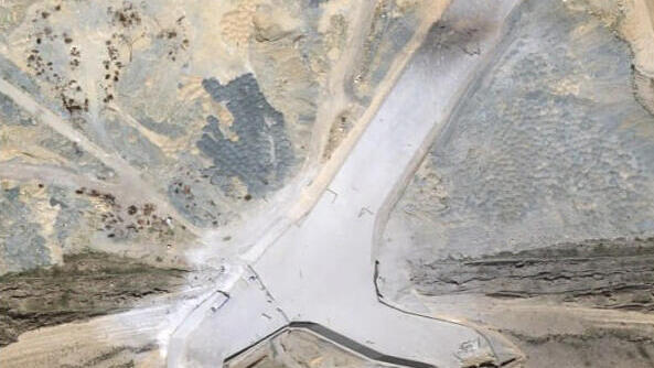 Report: satellite images reveal strike on secret Iranian underground air base