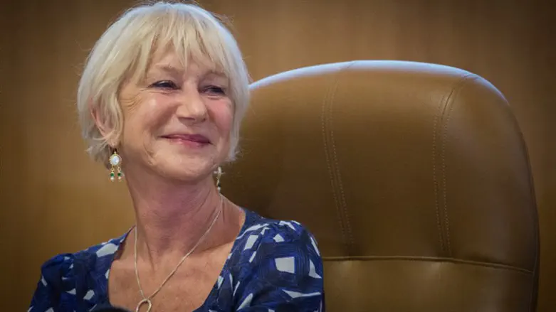 Actress Helen Mirren harassed by pro-Palestinian activist