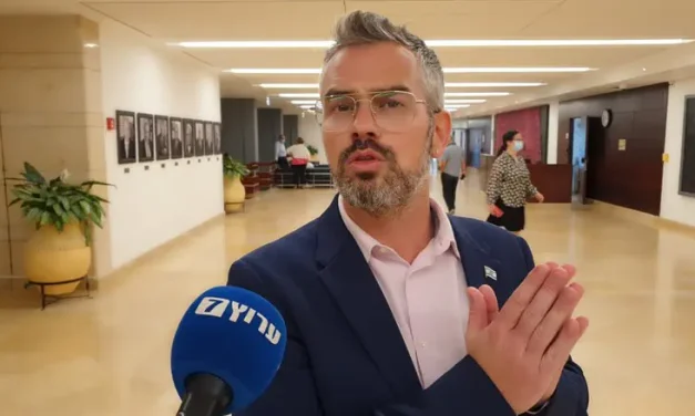 MK Boaz Toporovsky retires from politics