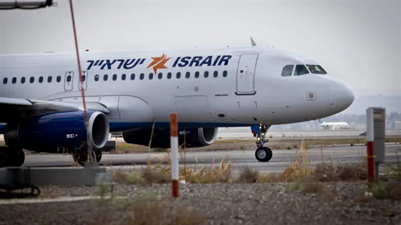 Pressure mounts on airline to cease flights on Shabbat