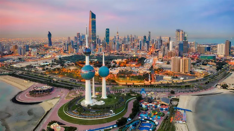 Kuwait blames Iran for armed infiltration attempt near critical hub