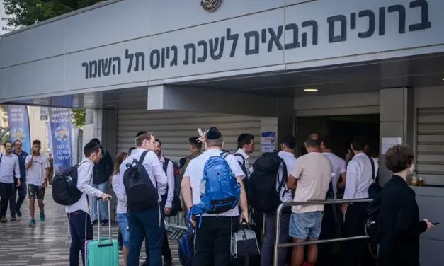 Haredi leaders warn against haredi IDF sservice tracks