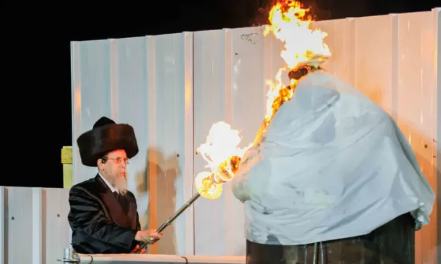 Watch: Lag Ba’Omer celebrations begin in Meron