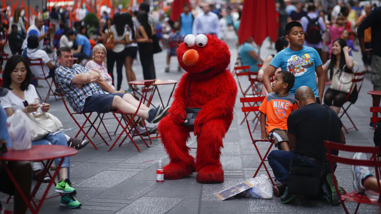 Online hate wave over Sesame Street tribute to Jewish heritage
