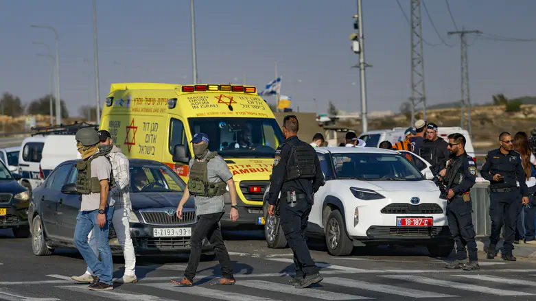 Ramming attack at the Gush Etzion Junction, two injured