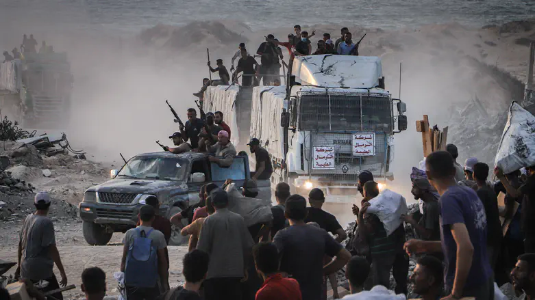 Netanyahu urged to halt aid to Gaza