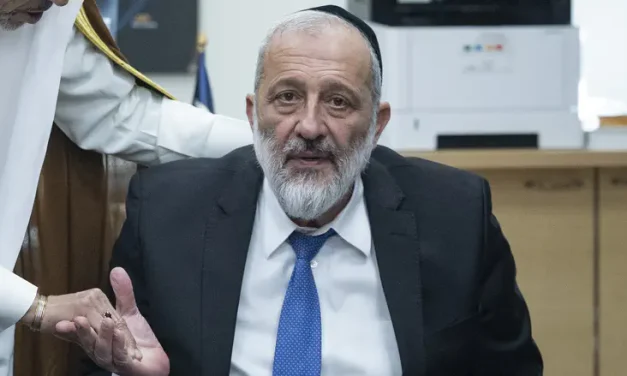 Shas chief sets condition for joining the next government