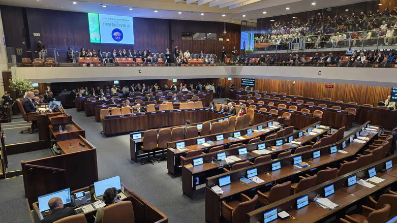 Opposition pulls bills from Knesset schedule