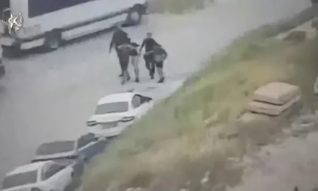 Three minors arrested for stone-throwing attack on buses