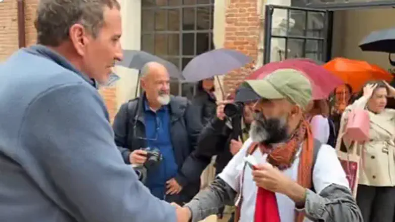 The viral confrontation between Eyal Waldman and a protester from Gaza