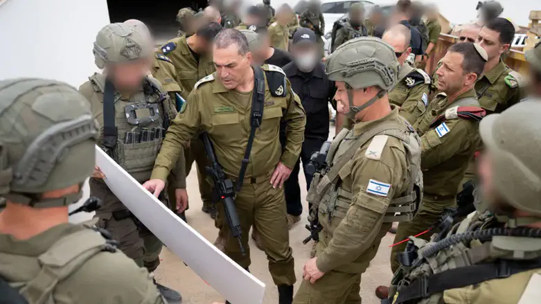 Chief of Staff on eastern border: Prepare for surprise attack