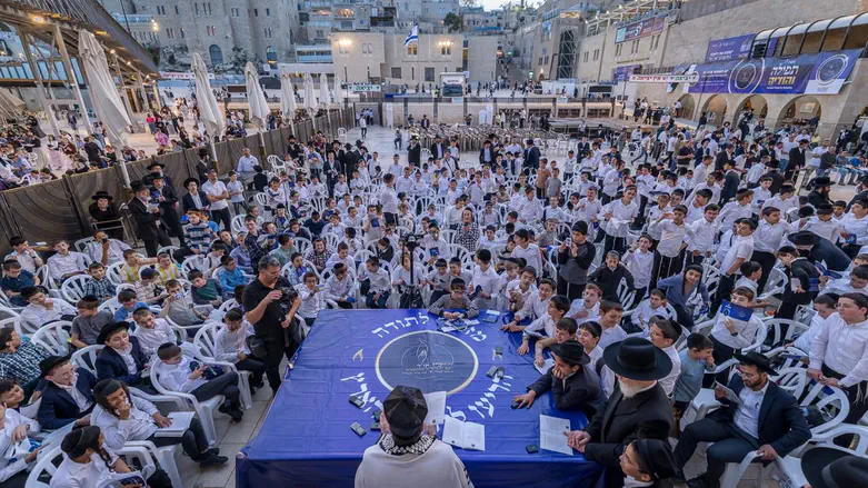 Rabbi Lebel to children: ‘You are the victory over the Nazis’