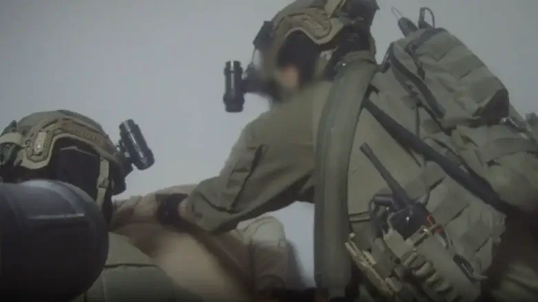 Watch: Undercover soldiers arrest Arab who fled fatal crash scene