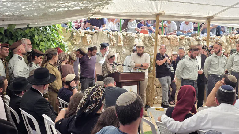 ‘I Wanted To See You A Father’: Hundreds gather to bid farewell to Maoz Recanati
