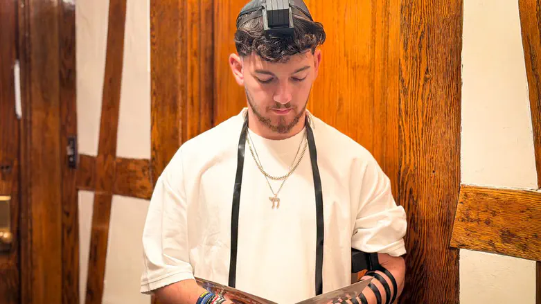 Bar Kupershtein gives thanks in New York