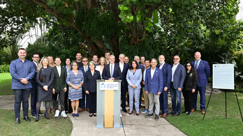 First ever American Jewish mayors association launched to fight Antisemitism