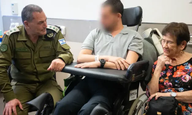 IDF Chief of Staff visits wounded soldiers ahead of Shavuot