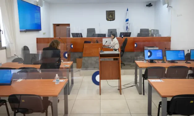 Judge who compared illegals to Jews during Holocaust apologizes