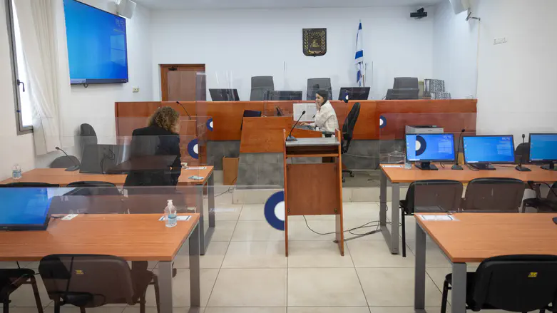 Judge who compared illegals to Jews during Holocaust apologizes