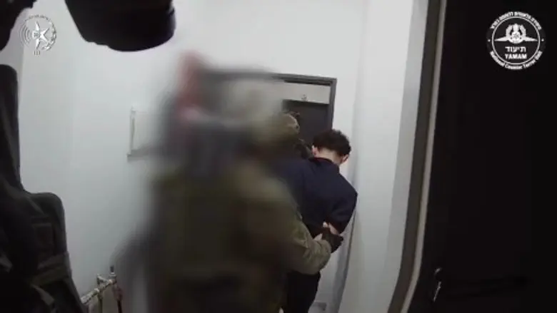 After a year on the run | Watch: Officers surprise fugitive in bed