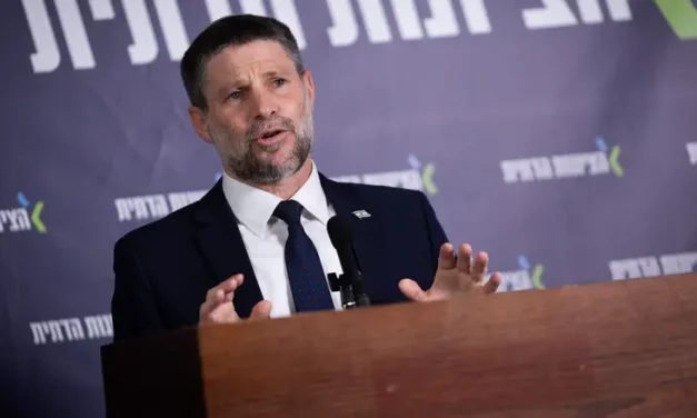 Haredim infuriated after Smotrich refuses to back bill granting benifits to draft dodgers