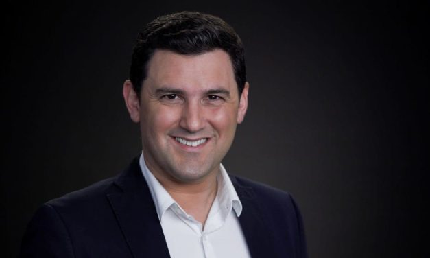 MK Eitan Ginzburg quits Blue and White in another blow to Gantz’s party