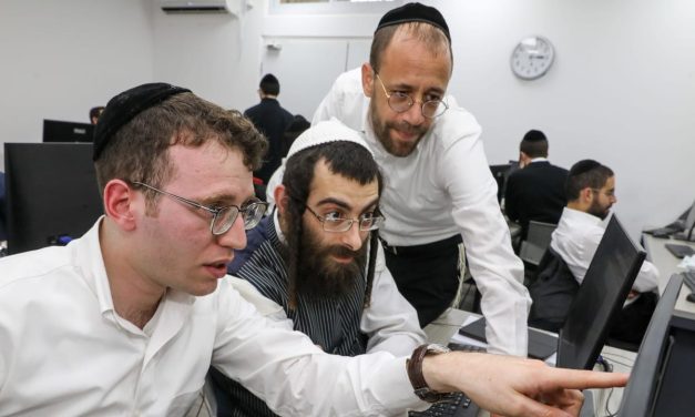 Haredim making headway in hi-tech: Projects to introduce ultra-Orthodox to workforce see success
