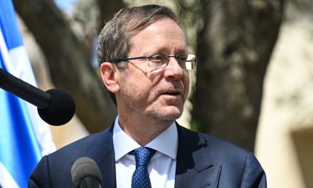 Isaac Herzog cancels attendance at JTS commencement, which some students protested