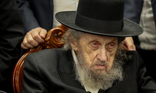 Haredi spiritual leader gives green light for Degel Hatorah to dissolve Knesset over draft law