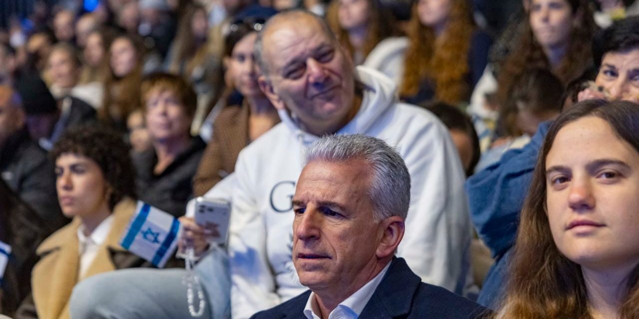 Netanyahu reprimands Mossad chief Barnea after sending letter opposing Gofman appointment