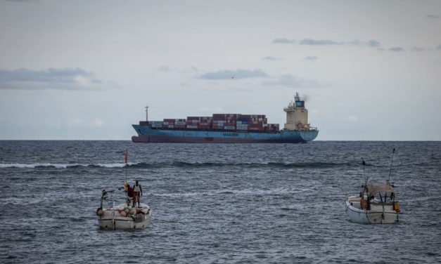 Somali terror groups could tighten Hormuz chokehold through Bab-el-Mandeb piracy, experts say