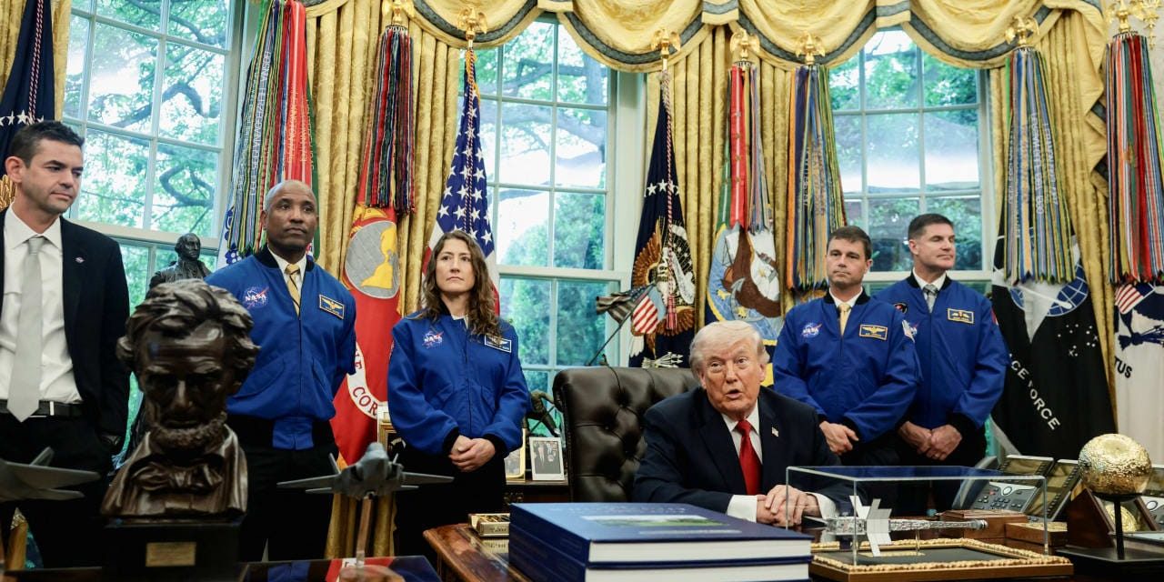 Trump welcomes NASA Artemis II astronauts to Oval Office after Moon mission