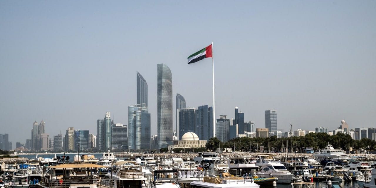 UAE bars citizens from traveling to Iran, Lebanon, and Iraq