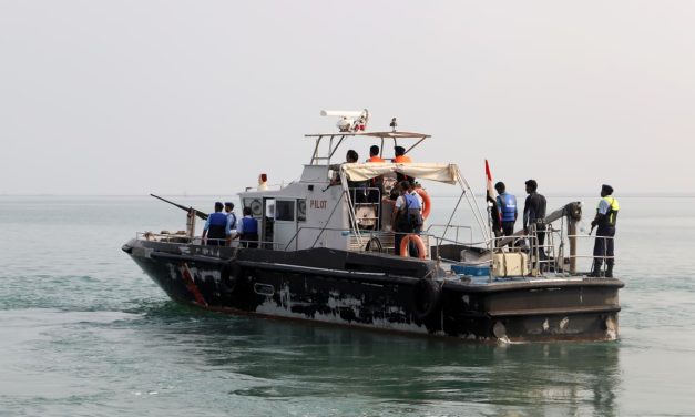 Yemen says oil tanker hijacked off Shabwa coast, heads towards Somali waters