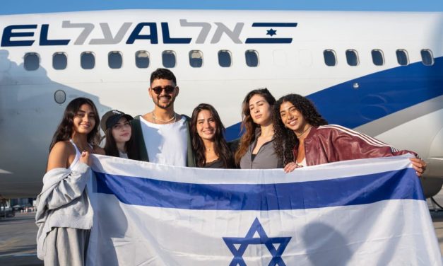 Israel’s Eurovision delegation arrives in Vienna in high spirits, despite security threats