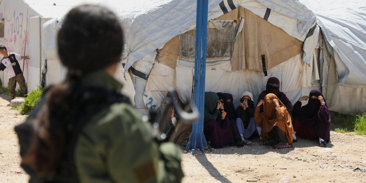 Australia says Islamic State-linked citizens in Syria camp plan to return home