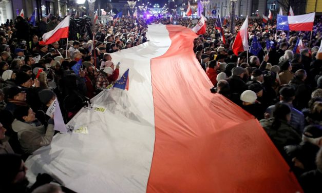 Chanting ‘busha’ and ‘hańba’: What can Israelis learn from the Polish judicial overhaul? – opinion