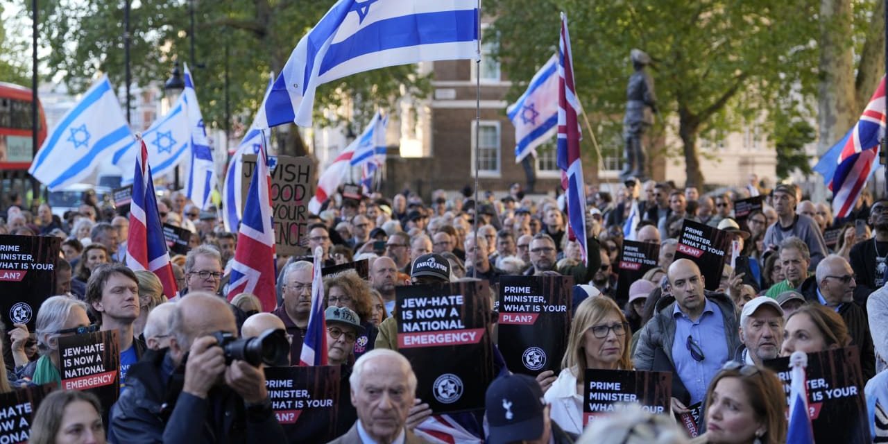 British Jews, allies gather in London for rally against antisemitism