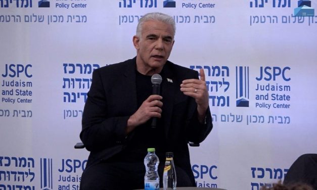 Lapid says more party mergers to come soon ahead of elections, as Liberman calls for constitution